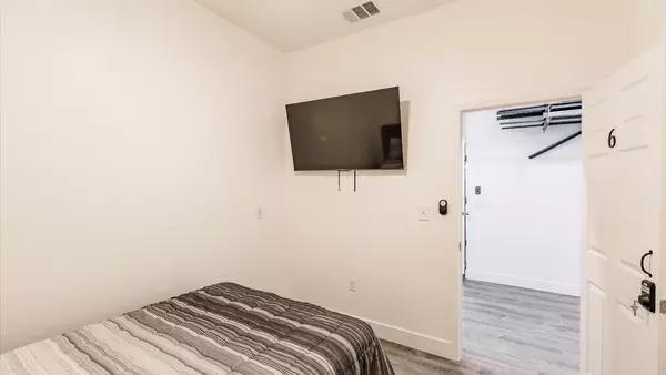 Coliving in North Port - North Port, Sarasota