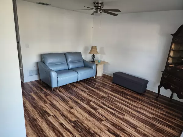 Coliving in Temple Terrace - North Tampa, Tampa