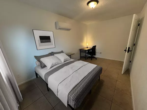 Coliving in Holden Heights - Central Orlando, Orlando