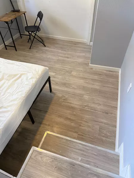 Coliving in Live Oaks Square - East Tampa, Tampa