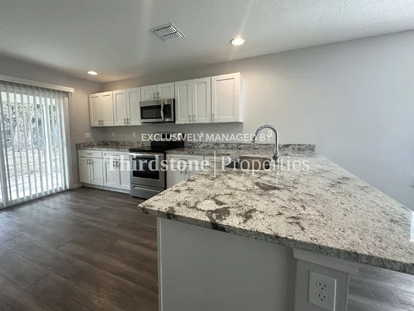 3 bedrooms apartment for rent in Lackawanna - Westside, Jacksonville