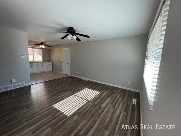 4 bedrooms apartment for rent in Northeast Colorado Springs - North COS, Colorado Springs