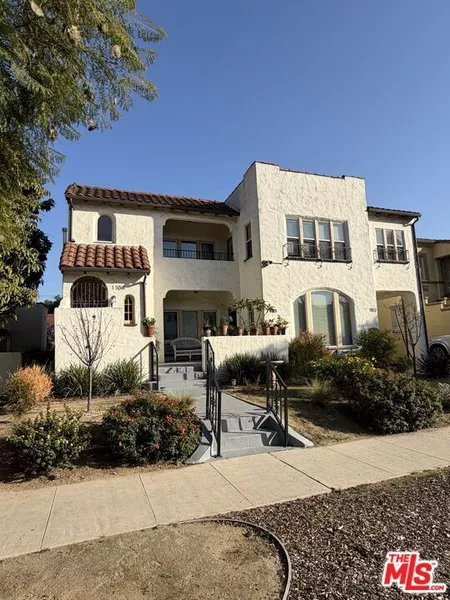 2 bedrooms apartment for rent in Mid Wilshire - Central Los Angeles, Los Angeles