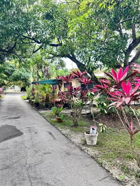 3 bedrooms apartment for rent in Westchester FL - Miami Dade, Miami