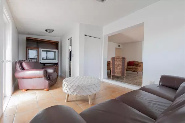 3 bedrooms apartment for rent in Tamiami - Miami Dade, Miami