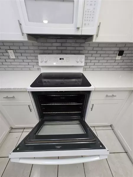 2 bedrooms apartment for rent in Tamiami - Miami Dade, Miami