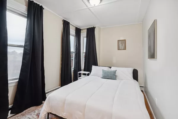 4 bedrooms apartment for rent in Avon Hill - Cambridge, Boston