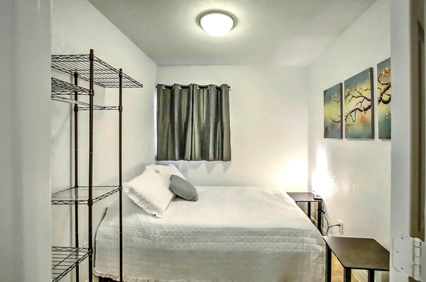 Coliving in Ybor City - Central Tampa, Tampa