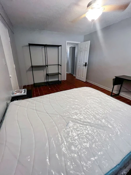 Coliving in Engelwood Park - East Orlando, Orlando