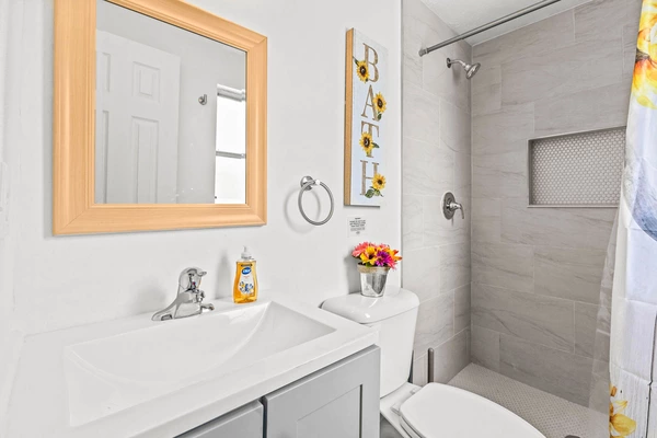 Coliving in Cedar Hills - Westside, Jacksonville