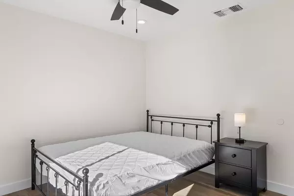 Coliving in Cathedral City - Inland Empire, Los Angeles