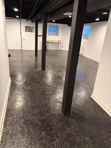 Coliving in Riverdale - Far Southeast Side, Chicago