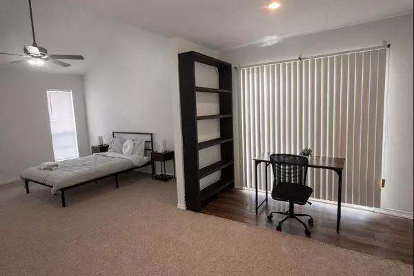 Coliving in Northshore - Ne Houston, Houston