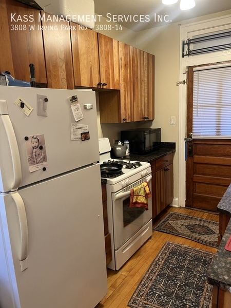 1 bedroom apartment for rent in Irving Park - Northwest Side, Chicago