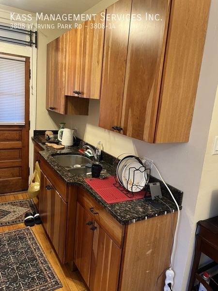 1 bedroom apartment for rent in Irving Park - Northwest Side, Chicago
