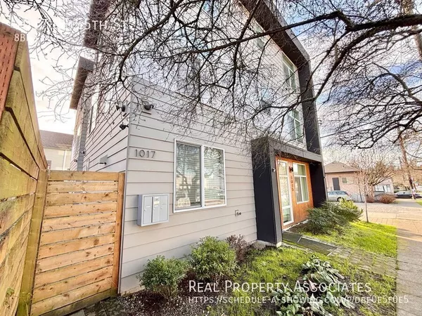 8 bedrooms apartment for rent in University District - North Seattle, Seattle