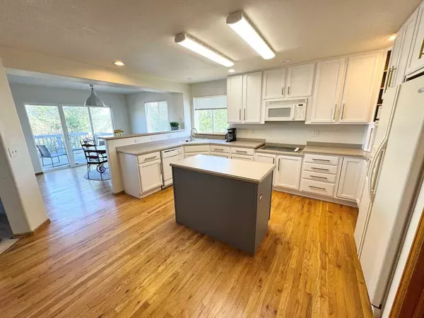 Coliving in Cimarron Hills - East COS, Colorado Springs