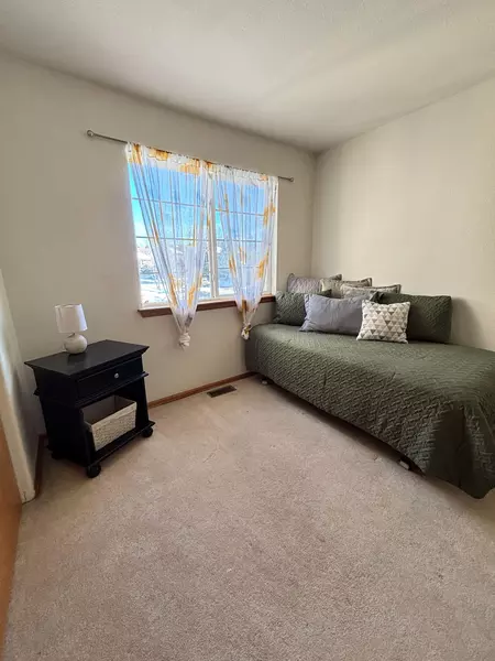Coliving in Cimarron Hills - East COS, Colorado Springs