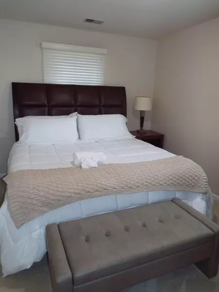 Coliving in Alexandria - Inner VA, Washington DC