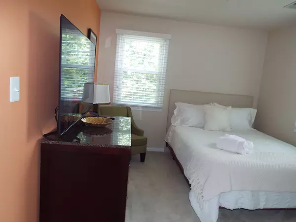 Coliving in Alexandria - Inner VA, Washington DC