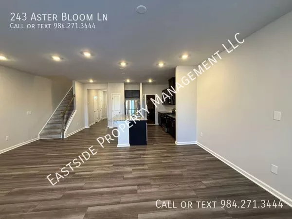 3 bedrooms apartment for rent in Auburn - South Raleigh, Raleigh