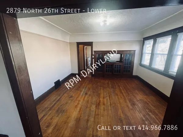 3 bedrooms apartment for rent in Park West - North Mil / North Shore, Milwaukee