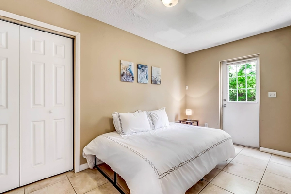 Coliving in Cedar Hills - Westside, Jacksonville