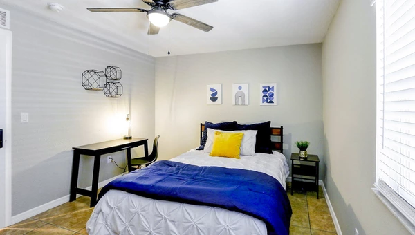 Coliving in Live Oaks Square - East Tampa, Tampa