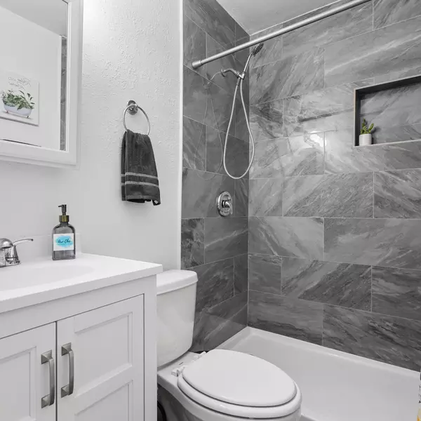 Coliving in Kenwood - Clearwater-St. Petersburg, Tampa