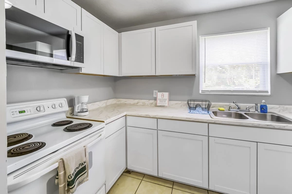 Coliving in Hyde Park JAX - Westside, Jacksonville