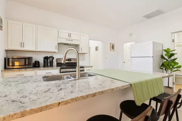 Coliving in Kenwood - Clearwater-St. Petersburg, Tampa