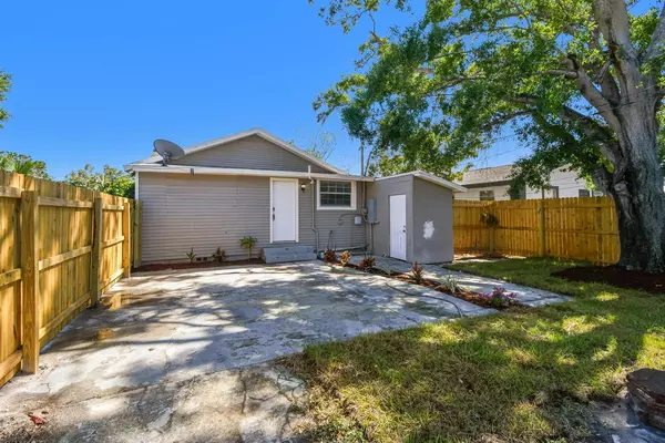 Coliving in Kenwood - Clearwater-St. Petersburg, Tampa