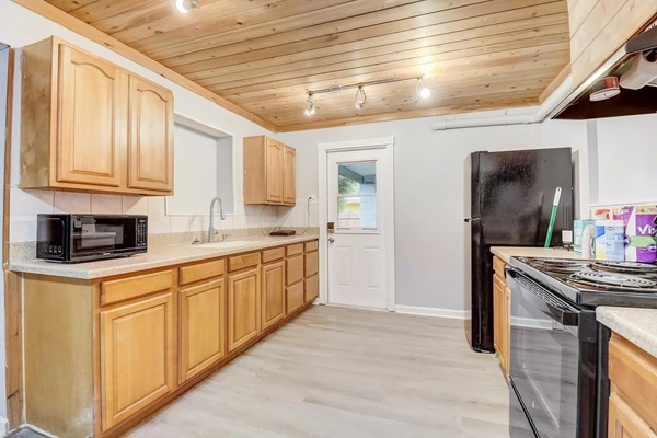 Coliving in Englewood - North Port, Sarasota