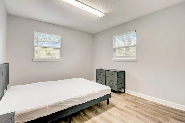 Coliving in Englewood - North Port, Sarasota