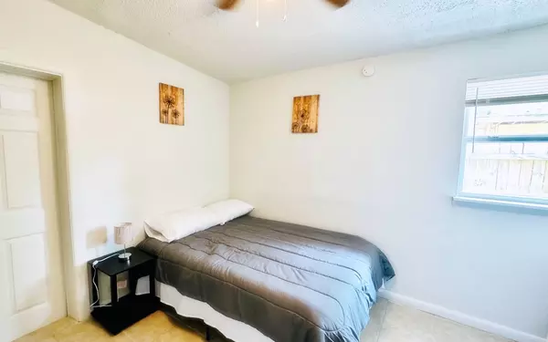 Coliving in Lake Forest - Northside, Jacksonville