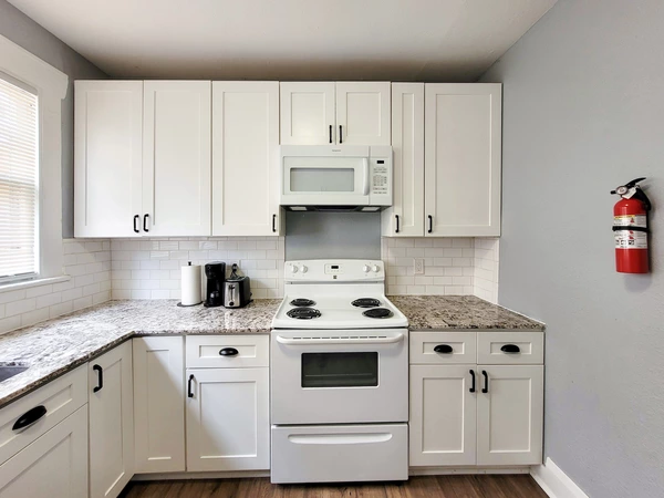 Coliving in Ybor City - Central Tampa, Tampa