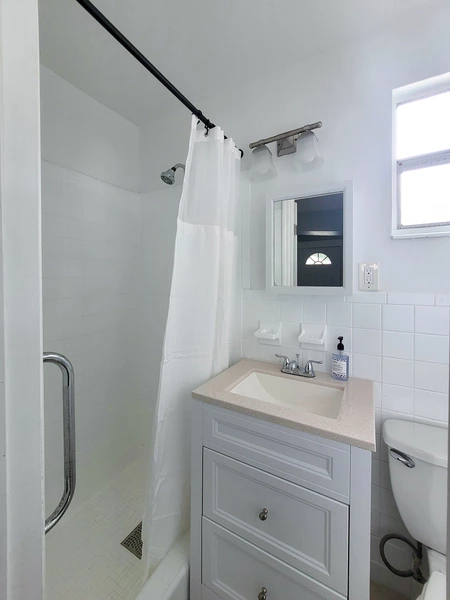 Coliving in Ybor City - Central Tampa, Tampa