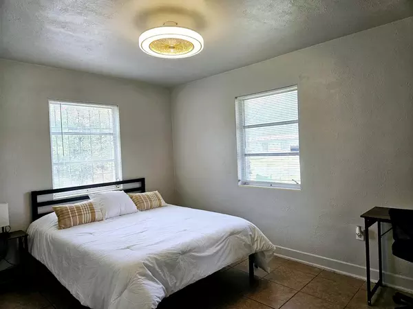 Coliving in Holden Heights - Central Orlando, Orlando