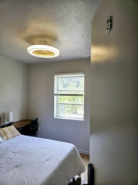 Coliving in Holden Heights - Central Orlando, Orlando