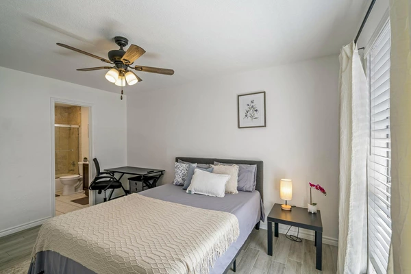 Coliving in Chinatown Houston - Sw Houston, Houston