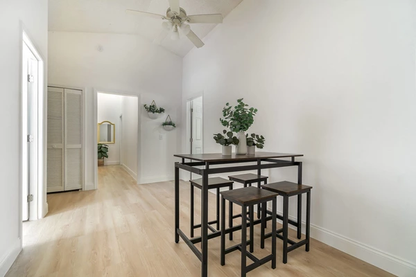 Coliving in DeLand - Outer Orlando, Orlando