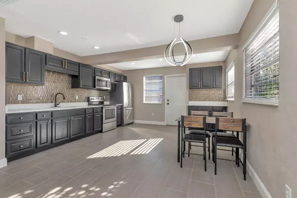 Coliving in Kenwood - Clearwater-St. Petersburg, Tampa