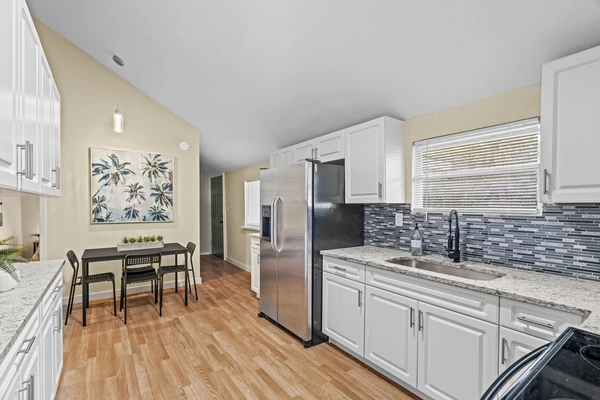 Coliving in Live Oaks Square - East Tampa, Tampa