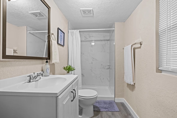 Coliving in Live Oaks Square - East Tampa, Tampa