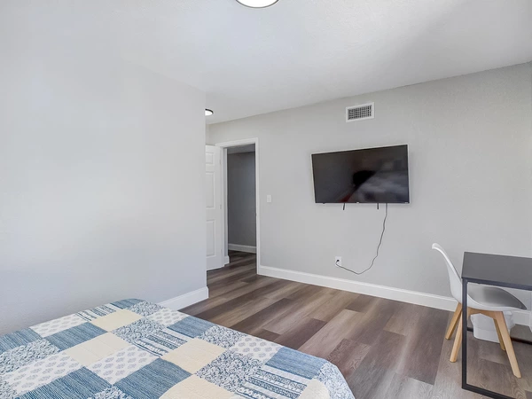 Coliving in Carver City-Lincoln Gardens - West Tampa, Tampa