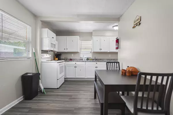 Coliving in Lake Forest - Northside, Jacksonville
