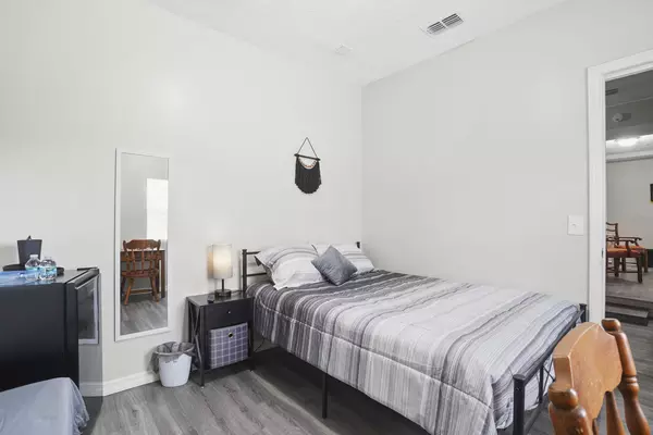 Coliving in Lake Forest - Northside, Jacksonville