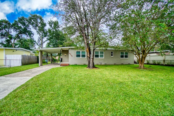 Coliving in Cedar Hills - Westside, Jacksonville