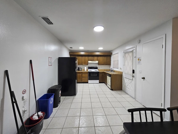 Coliving in Land O' Lakes - North Tampa, Tampa