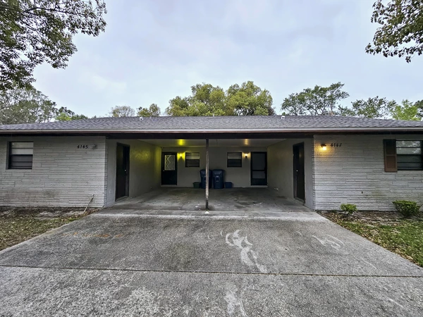 Coliving in Land O' Lakes - North Tampa, Tampa